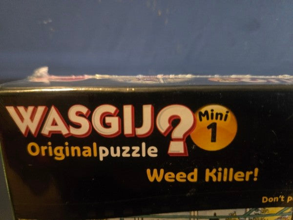A MUST HAVE FOR PUZZLE LOVERS... Wasgij Original Mini 1 - Weed Killer - 54 Piece Jigsaw Puzzle NEW SEALED