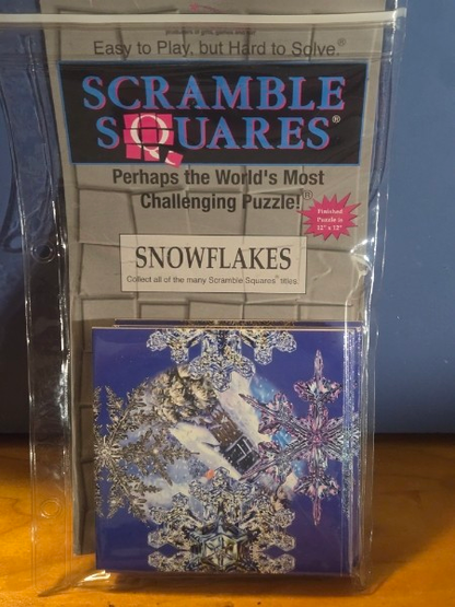 SNOWFLAKES - Scramble Squares Perhaps the worlds most challenging 9-piece brainteaser puzzles 1998 new sealed (Copy)