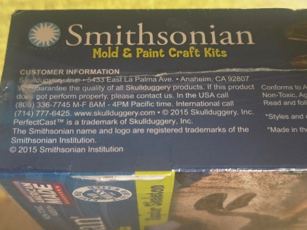 Smithsonian Raptor Skeleton Mold & Paint Craft Kit – New Sealed – Made in USA