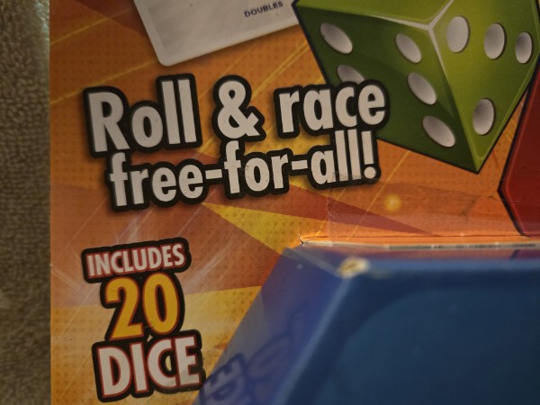 Brand New Hasbro Gaming Yahtzee Frenzy Dice &amp; Card Game Sealed 20 Dice 8+