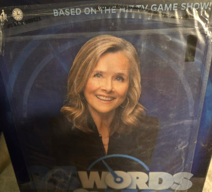 25 Words or Less Family Board Game TV Show Home Version - New Factory Sealed