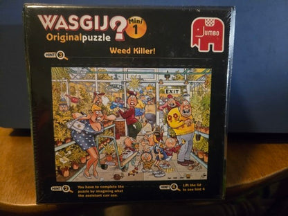 A MUST HAVE FOR PUZZLE LOVERS... Wasgij Original Mini 1 - Weed Killer - 54 Piece Jigsaw Puzzle NEW SEALED