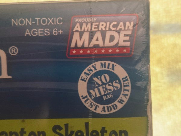 Smithsonian Raptor Skeleton Mold & Paint Craft Kit – New Sealed – Made in USA