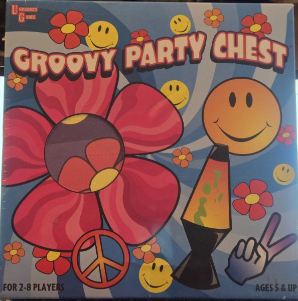 GROOVY PARTY CHEST. MAKE YOUR KIDS PARTY A HIT! 8 PARTY GAMES IN ONE BOX! NEW SEALED