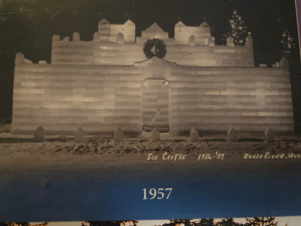 Eagle River, WI Ice Castles 1947, 1957, 1976, 1995 550-Piece Jigsaw Puzzle Sealed Dent Back