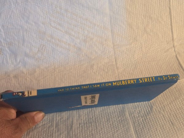 Vintage Dr. Seuss Mulberry Street Grolier OOP Banned Pigtail Variant No Barcode