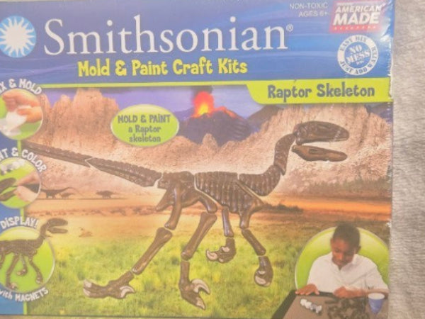 Smithsonian Raptor Skeleton Mold & Paint Craft Kit – New Sealed – Made in USA