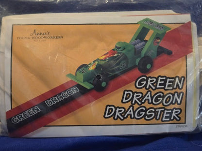 ANNIES YOUNG WOODWORKERS GREEN DRAGON DRAGSTER CAR COMPLETE KIT NEW SEALED YWW30