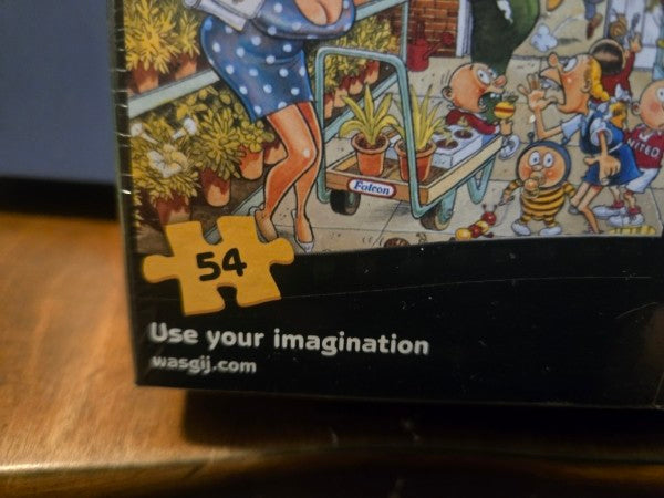 A MUST HAVE FOR PUZZLE LOVERS... Wasgij Original Mini 1 - Weed Killer - 54 Piece Jigsaw Puzzle NEW SEALED