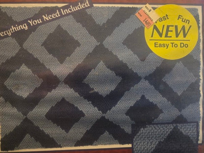 Vtg Caron Latch Hook Kit "Diamond Quilt" 18"x27" NEW SEALED Art HR0003 Blue