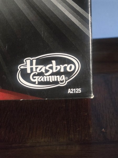 Yahtzee Electronic Hand-Held Portable Game Red & Black A2125 Hasbro 2012 New in box