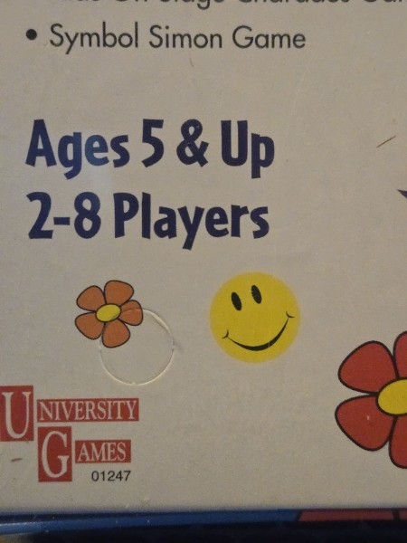 GROOVY PARTY CHEST. MAKE YOUR KIDS PARTY A HIT! 8 PARTY GAMES IN ONE BOX! NEW SEALED