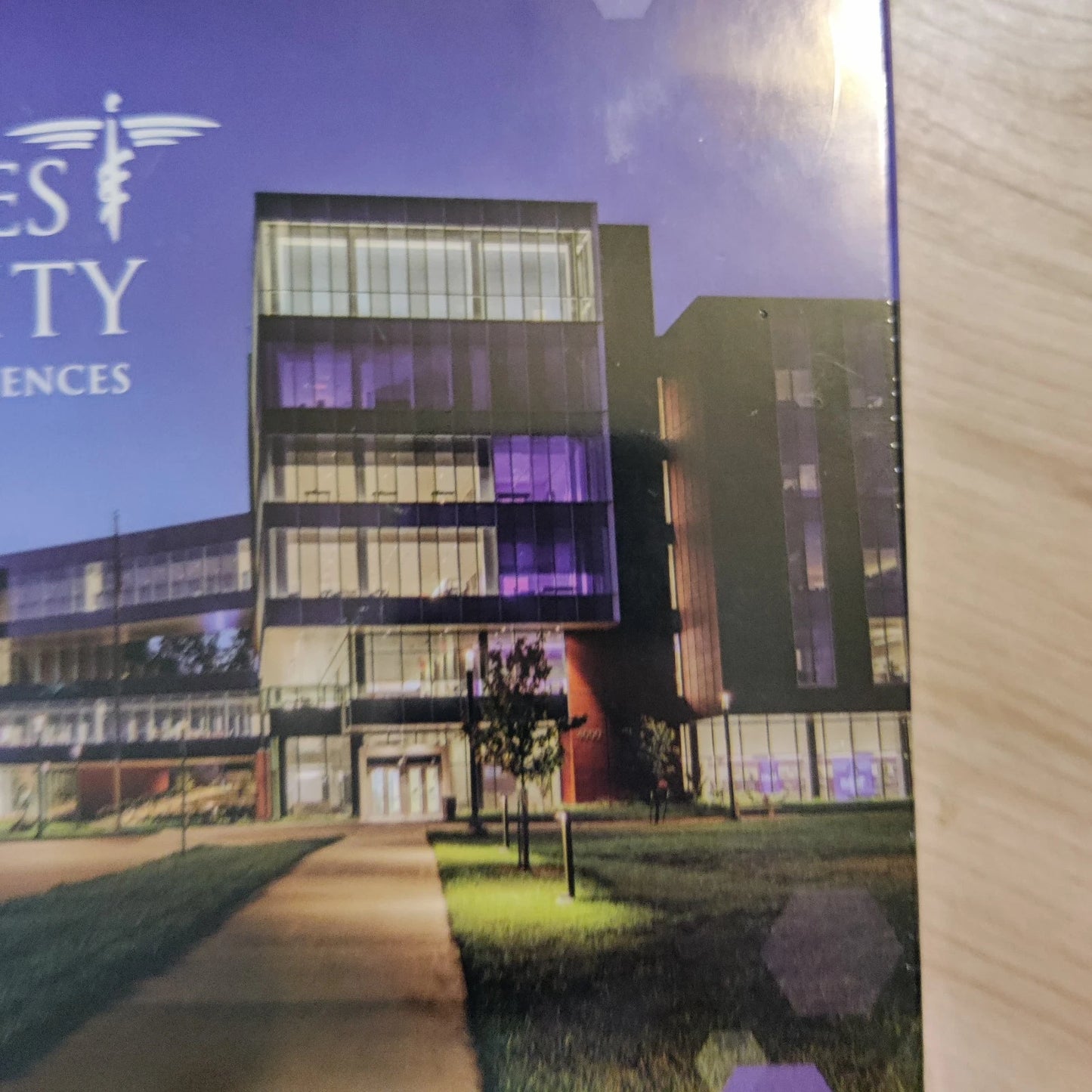 Des Moines University Medical & Health Sciences 500 Piece Puzzle 20.4x15”